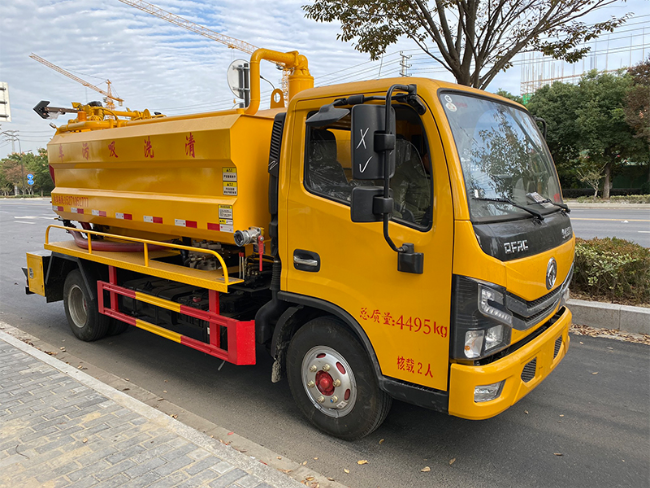 潜江清洗吸污车